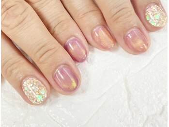 アリイネイルズ(ALII Nails)/マグネットとオーロラネイル