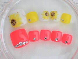 夏色フットネイル　ひまわり