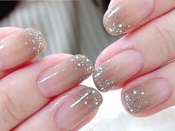 サロンアール(Salon R)/グラデーション＋ラメグラネイル
