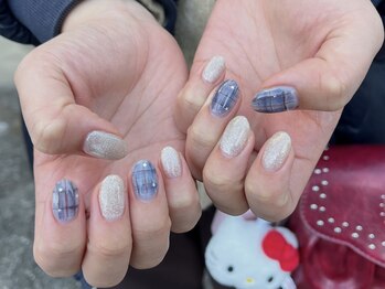 サクノネイル(SAKUNONAIL)/ブルー手書きニュアンスネイル