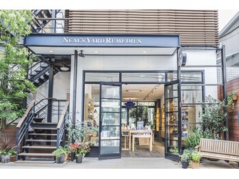 サロン ニールズヤード レメディーズ 表参道店/ニールズヤード表参道店
