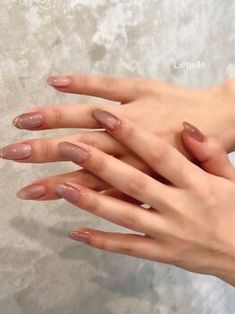 リーベル(Liebelle)の写真/【伏石駅徒歩３分】お仕事上爪が伸ばせない方にも◎モチ抜群のシンプルネイル☆大人気ニュアンスネイル