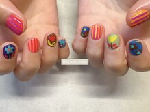 ゼロハチイチ(081)の雰囲気（ショートネイルがかわいいデザイン多数♪）