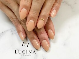 C-937 大人上品ベージュネイル
