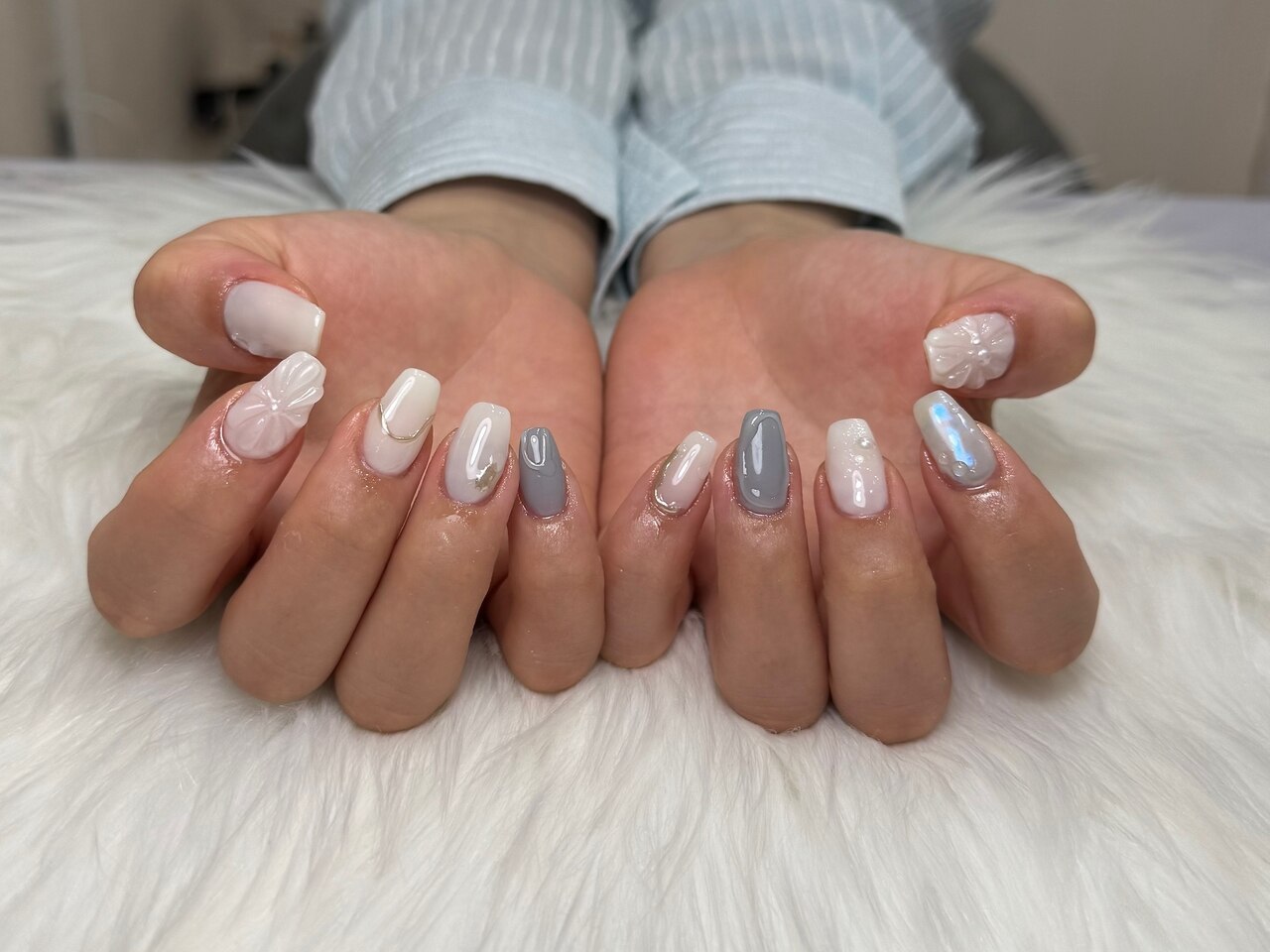 2025年-2026年冬トレンド】ブルー×ホワイトのネイルデザイン集｜人気順