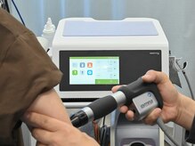 ひかり整骨院 ひかり式関節整体の雰囲気（最新機器ショックマスターを使用）