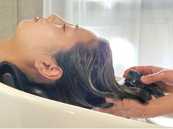 エマ 代官山(Emma)の写真/～引き締まった立体小顔へ～お顔の左右差や食いしばり,エラ張りなど,お悩みに合わせて頭蓋骨・筋膜を調整