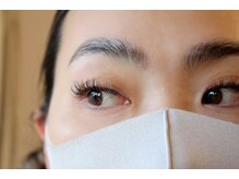 カーム(calm)/ハリウッドブロウリフト