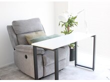 エユレ(eyure)の雰囲気（白を基調とした落ち着いたsalonになります。）