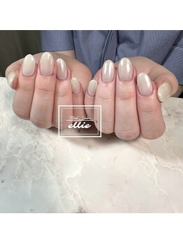 エリー(ellie)/ホワイトパウダーネイル