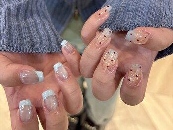 ネムノ(nemno)の写真/<持ち込みOK*初回オフ無料>他と被らない"センス大爆発"なニュアンスネイル!大人っぽい個性派デザインが得意