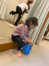 子育てママの整体サロン/施術中のお子様の様子