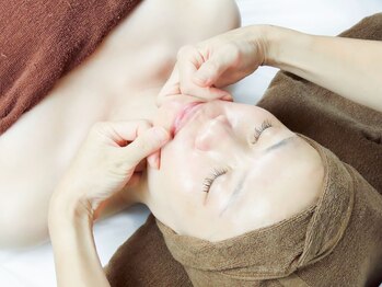 ミラン(MiLaN)/リフトUP小顔矯正♪毛穴洗浄◎