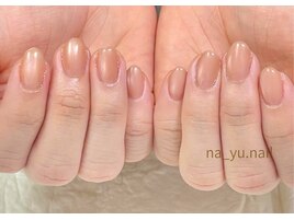 派手すぎないマグネットネイル