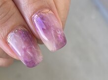 ミニョン(Mignon)/大理石ネイル