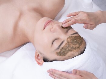 ワイズビューティ(Y’s Beauty)の写真/≪ハーブピーリング≫シミしわ改善◎すっぴんでも健やかな美しい肌へ♪ニキビ予防にも◎