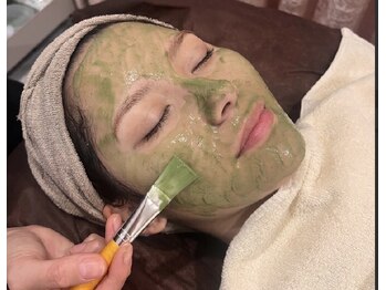 ペリドット(Peridot)/《肌質改善ハーブピーリング》