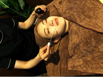 美 セル(cell)/イオン導入でシミ・しわ改善