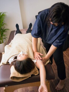 てもみルームの写真/慢性的な首・肩こりでお悩みの方に◎お悩みに合わせて、ヘッド・首・肩・デコルテ周りを丁寧にほぐします!!