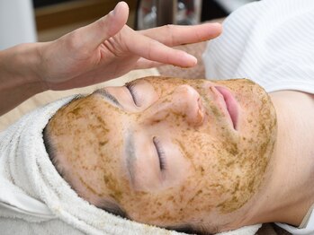 レイ(R.E.I)/話題のハーブピーリング♪