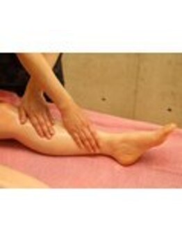 スリムモネ(Slimmone)の写真/【熟練技術×厳選痩身マシン】他店で満足出来なかった方必見★パンパン足も深部ケアで驚愕の軽さと細さ◎