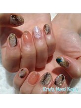 エリーズナードネイルズ(Erie’s Nerd Nails)/