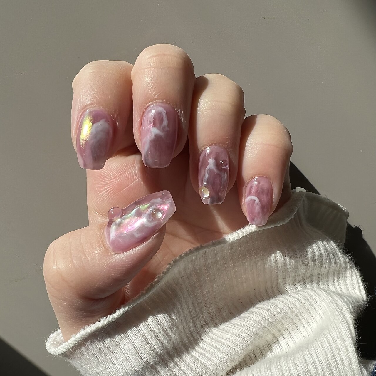 《hand》持ち込みOK！こだわりデザインネイル\9,350