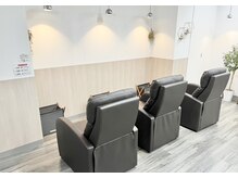 ナチュラルビビ 五反田店(Natural ViVi)の雰囲気（ソファ席でゆったりと♪[まつげパーマ/まつ毛パーマ/五反田]）