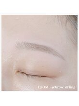 ルーム(ROOM)/自然なまゆげ