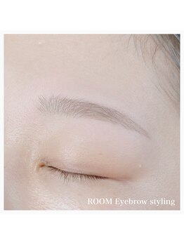 ルーム(ROOM)/自然なまゆげ