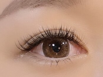 アルム(Aleum)の写真/【極バインドロック人気急上昇中！マツエクブーム再び！】ボリューム＆取れにくさが自慢◎