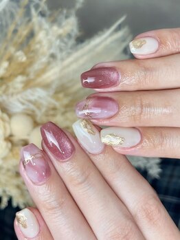 J.O.NAILS【パラジェル/フィルイン/マグネット/ニュアンス】の写真/【イベントなどにも◎】可愛さと華やかさを兼ね備えたデザインで指先と毎日に彩りを加えてみませんか？