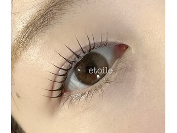 etoileの写真/【似合わせデザイン】経験豊富なプロが提案するあなたのための仕上がり☆大人女性の魅力を引き出す目元へ◎
