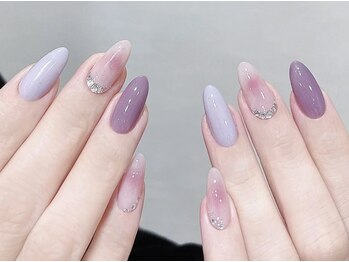 ユミ(U.MI.)/チークネイル