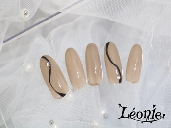 レオニー(Leonie)/うねうねアートデザイン