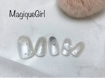 【ホワイトパールネイル】