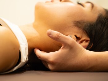 チューン(Tune)の写真/つらい肩こり・頭痛のお悩み、デスクワークで疲れている方に。整体+ピラティス同時施術でお悩みを改善！