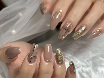 リノ(Lino)/ブラウンちぇっくネイル