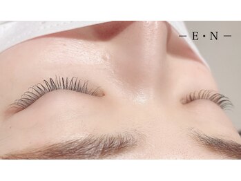 エン(E N)/ラッシュリフト