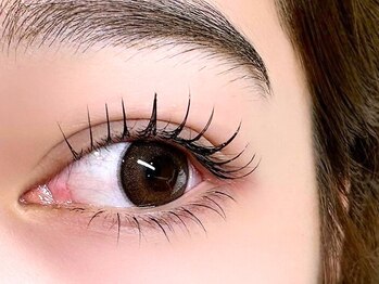 コラソン(corazon)の写真/SNSで話題沸騰！目力UP・持続力◎自まつ毛の負担を最小限に抑えて、自然な仕上がりで理想の目元に☆