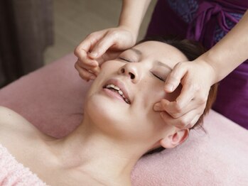 リラクゼーションステイ サクラ(SAKURA)の写真/＼むくみ・たるみケアしたい方必見！／小顔矯正で凝り固まった筋肉を開放◎浮腫みをケアして理想の小顔へ♪