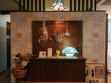 Joielinne salon【リンパ/もみほぐし/モリンガ蒸し/ハーブピーリング/まつげパーマ】の雰囲気（温かみのある落ち着いた空間で、皆さまをお迎えします♪）
