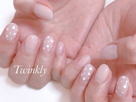 シンプルアートのシーズンネイル