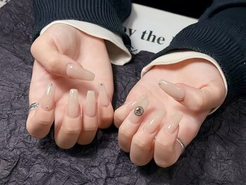 ラッキーネイル(Lucky Nail)/ヌーディー色スカルプネイル