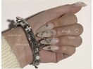 heart chain nail