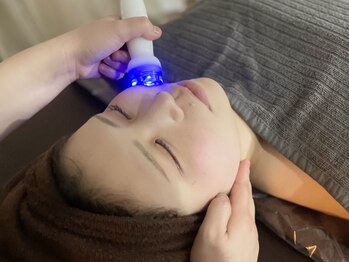 エン(En)の写真/【速攻小顔】顔の気になるむくみを撃退!キュッとリフトUP＆小顔◇ハイパーナイフ×フェイシャルマッサージ*