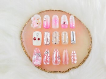 ミハナ(MIHANA )の写真/上品で洗練されたシンプルネイルやフレンチネイルが当店大人気。豊富なカラーで貴方の”好き”が見つる♪