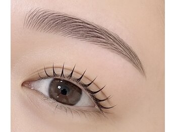 コジャレ(KOJARE)の写真/まつ毛パーマと眉毛WAXをセット施術、グッとあかぬけた印象に！
