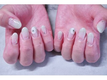 プチリリィ(Petit Lily)/爽やかグラデーションネイル