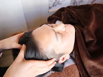みみもふ 平塚店の写真/ドライヘッドスパでクイックケア★頭皮のコリをほぐして、リラックス…♪施術が始まると寝てしまう方続出!
